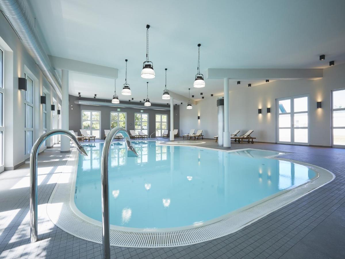 Reetland Am Meer - Premium Reetdachvilla Mit 3 Schlafzimmern, Sauna Und Kamin F23 Dranske Ngoại thất bức ảnh